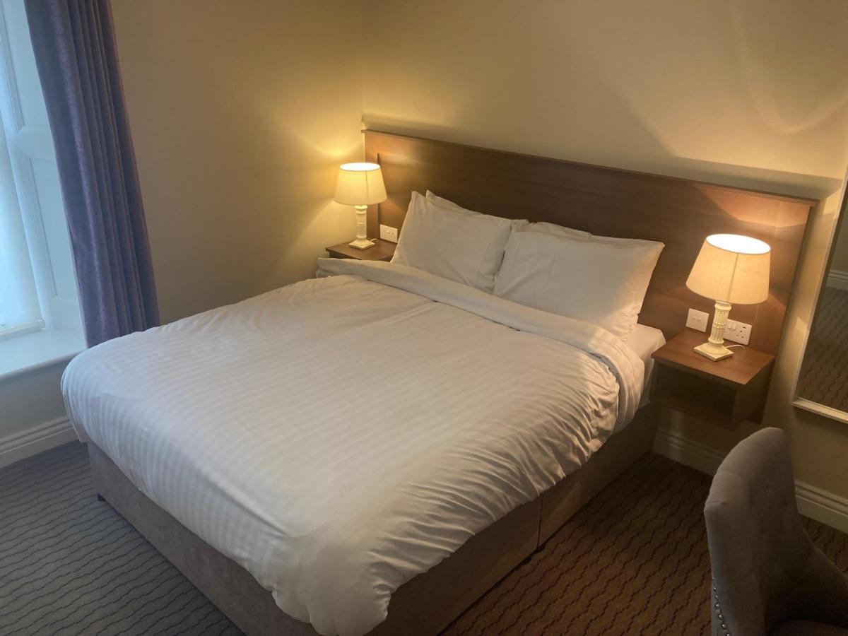 Mcnulty'S Guest House Enniscrone Eksteriør billede