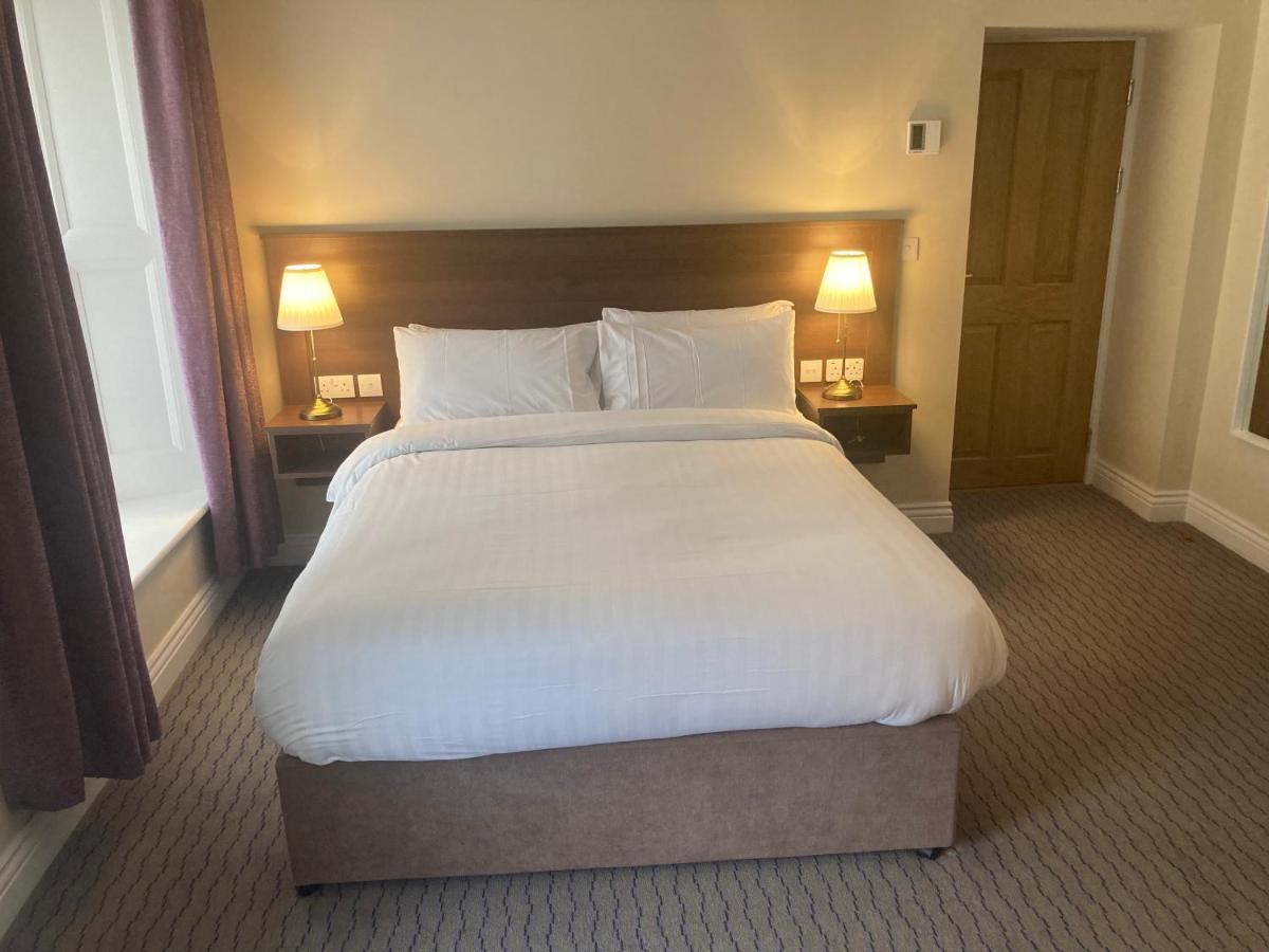 Mcnulty'S Guest House Enniscrone Eksteriør billede
